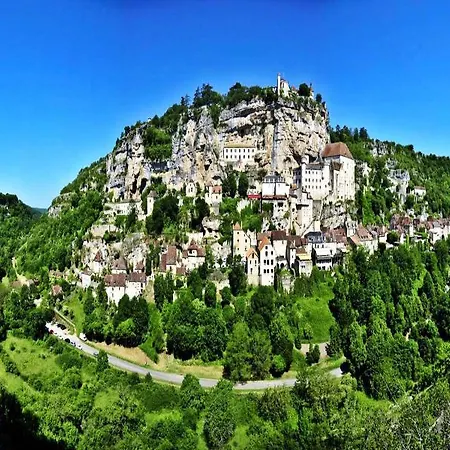 Отель Relais Amadourien 2*