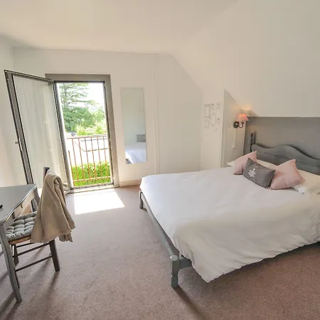 Relais Amadourien 2* روكامادور