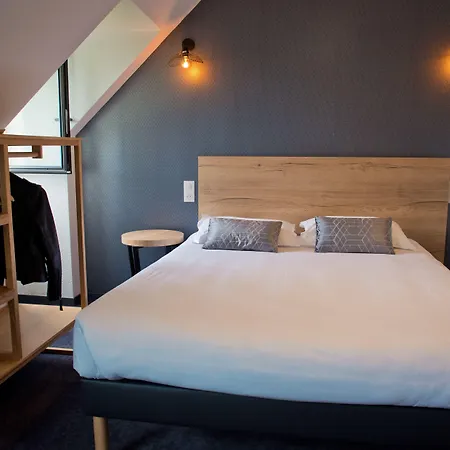 Relais Amadourien فندق